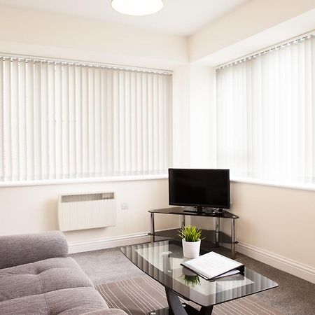 Guild House Apartment Swindon Bagian luar foto