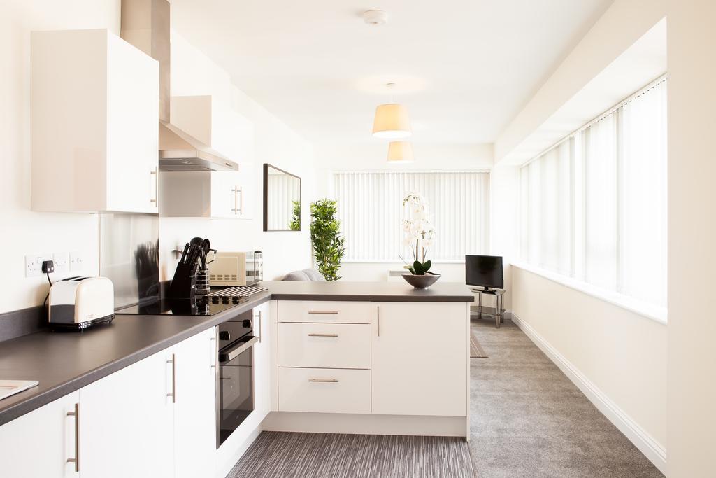 Guild House Apartment Swindon Bagian luar foto