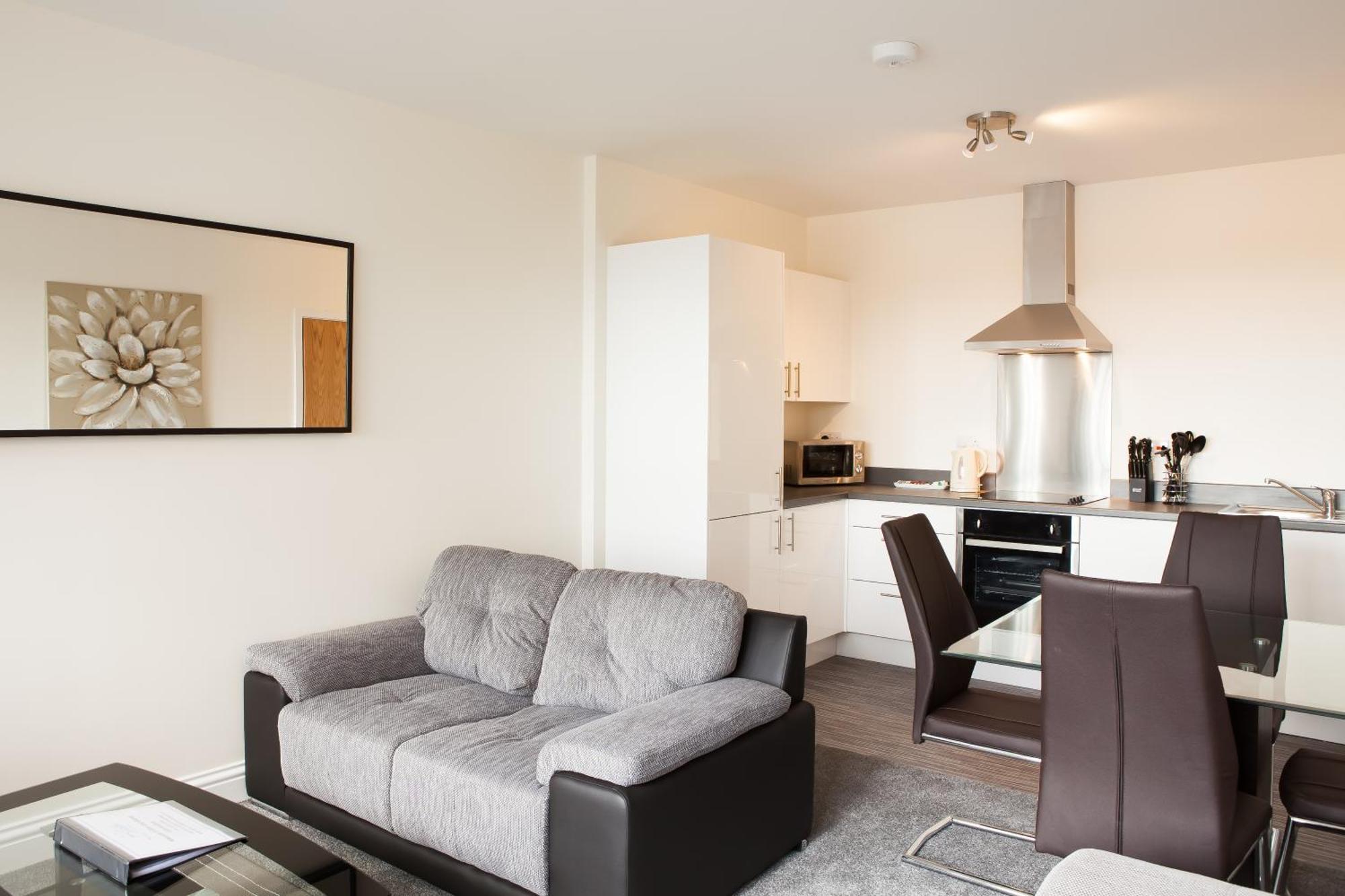 Guild House Apartment Swindon Bagian luar foto